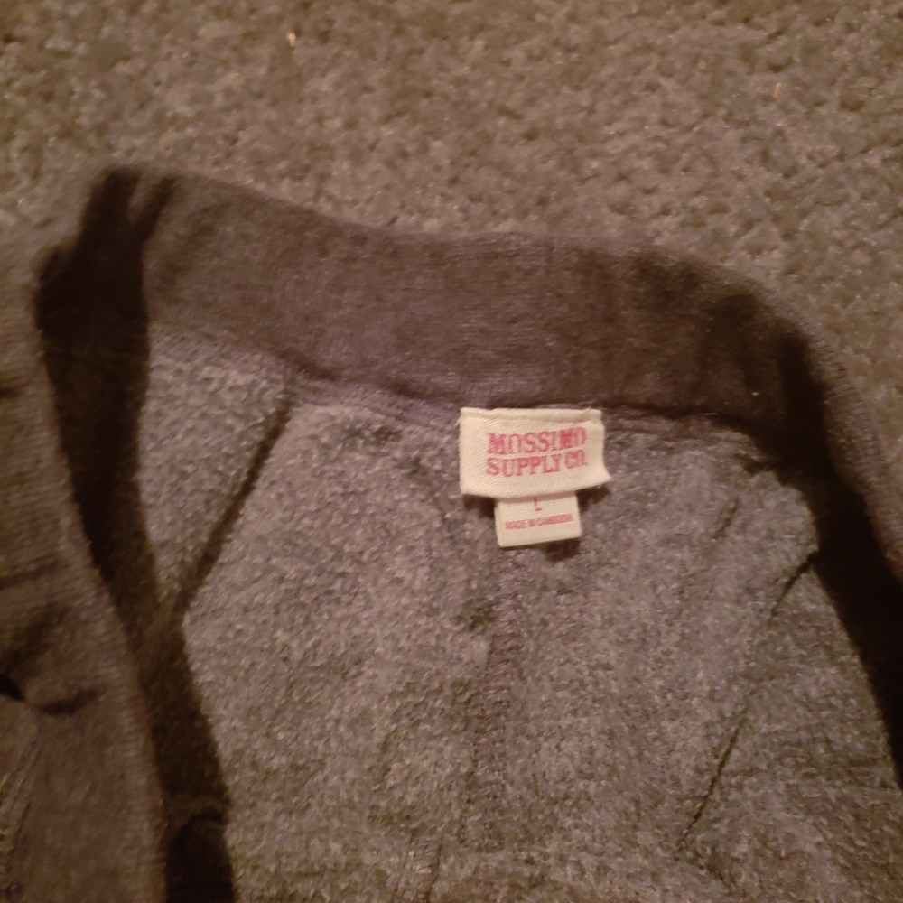Mossimo Size Large EUC - Picture 3 of 3